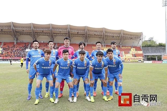 马刺大胜国王 福克斯与卡斯尔表现抢眼